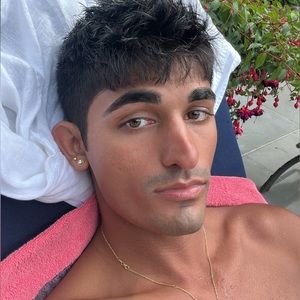 Meet your Posher, Kyle